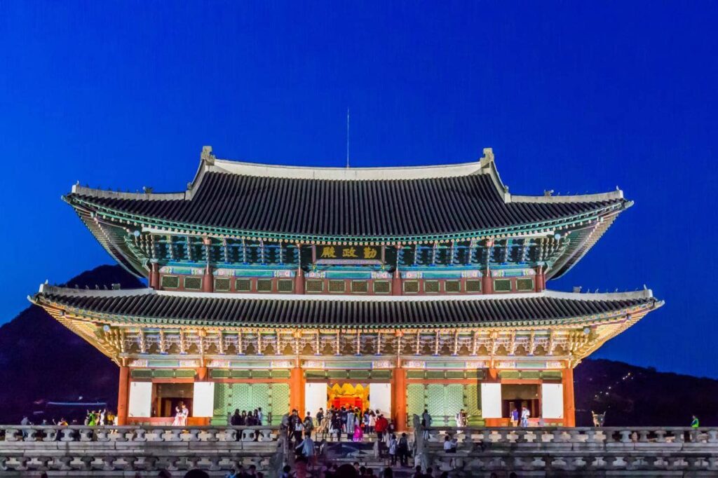 Gyeongbokgung palace night