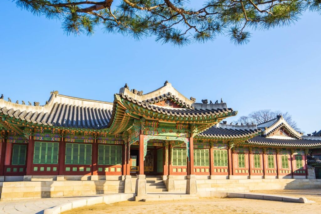 Changdeokgung palace close entrance